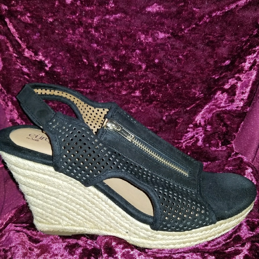 Sofft Espadrille Perforated Wedges